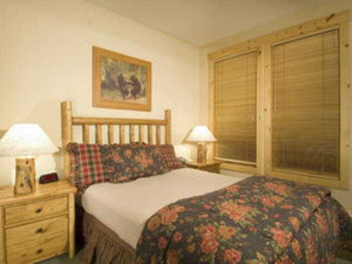 Copper Mountain East Village Room photo